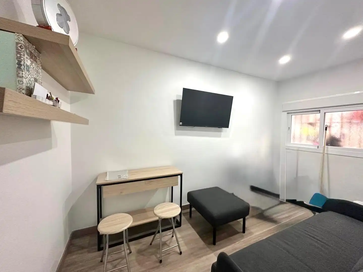 Living room of Ground floor for sale in Marbella  with Air Conditioner, Heating and Parquet flooring