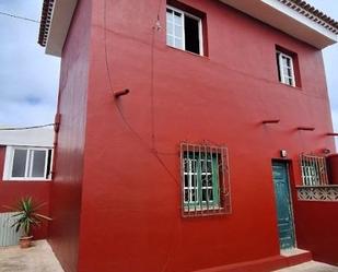 Exterior view of Country house for sale in Tacoronte  with Private garden and Storage room