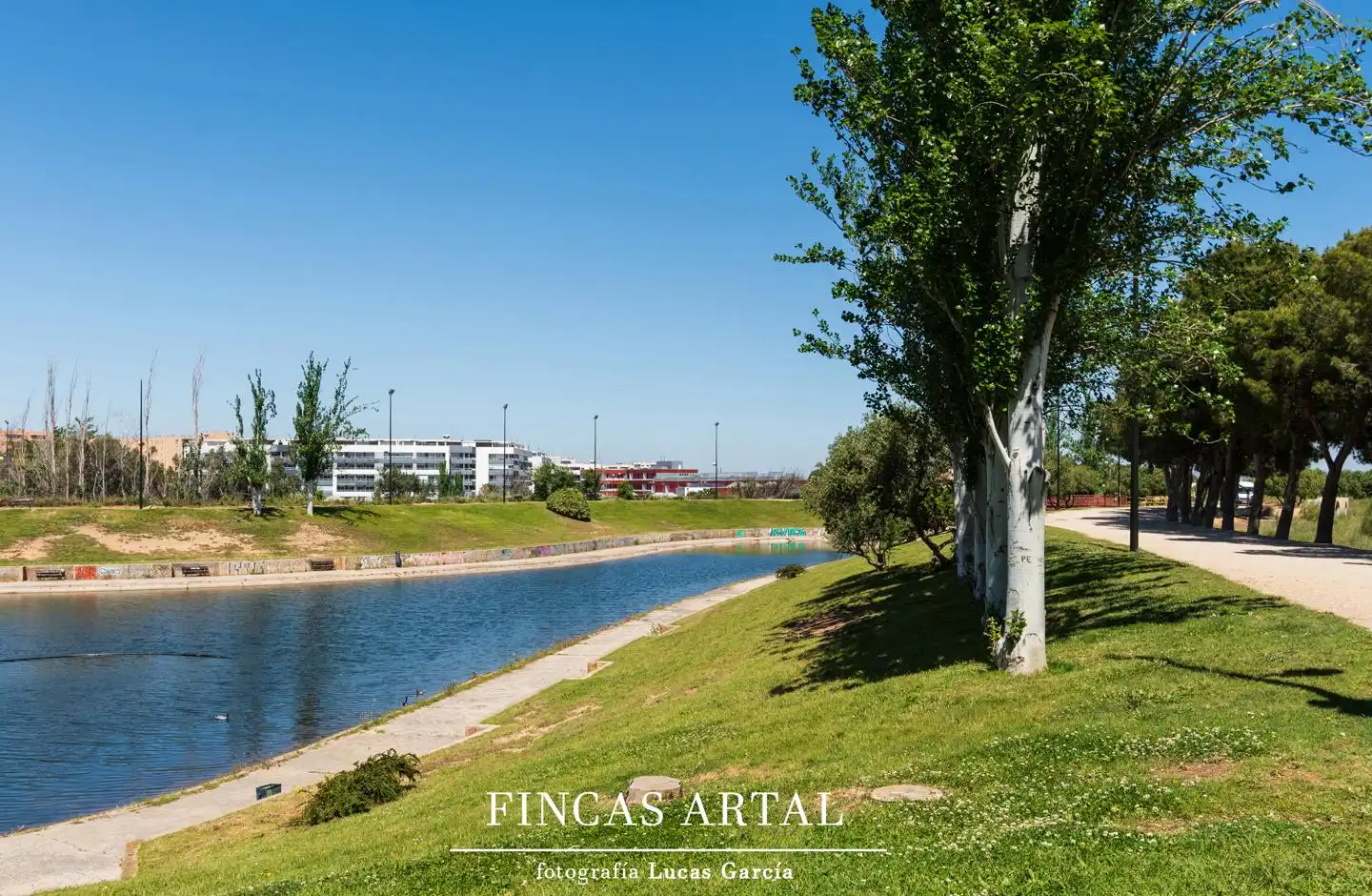 Houses for sale in Zaragoza  with Air Conditioner, Heating and Private garden