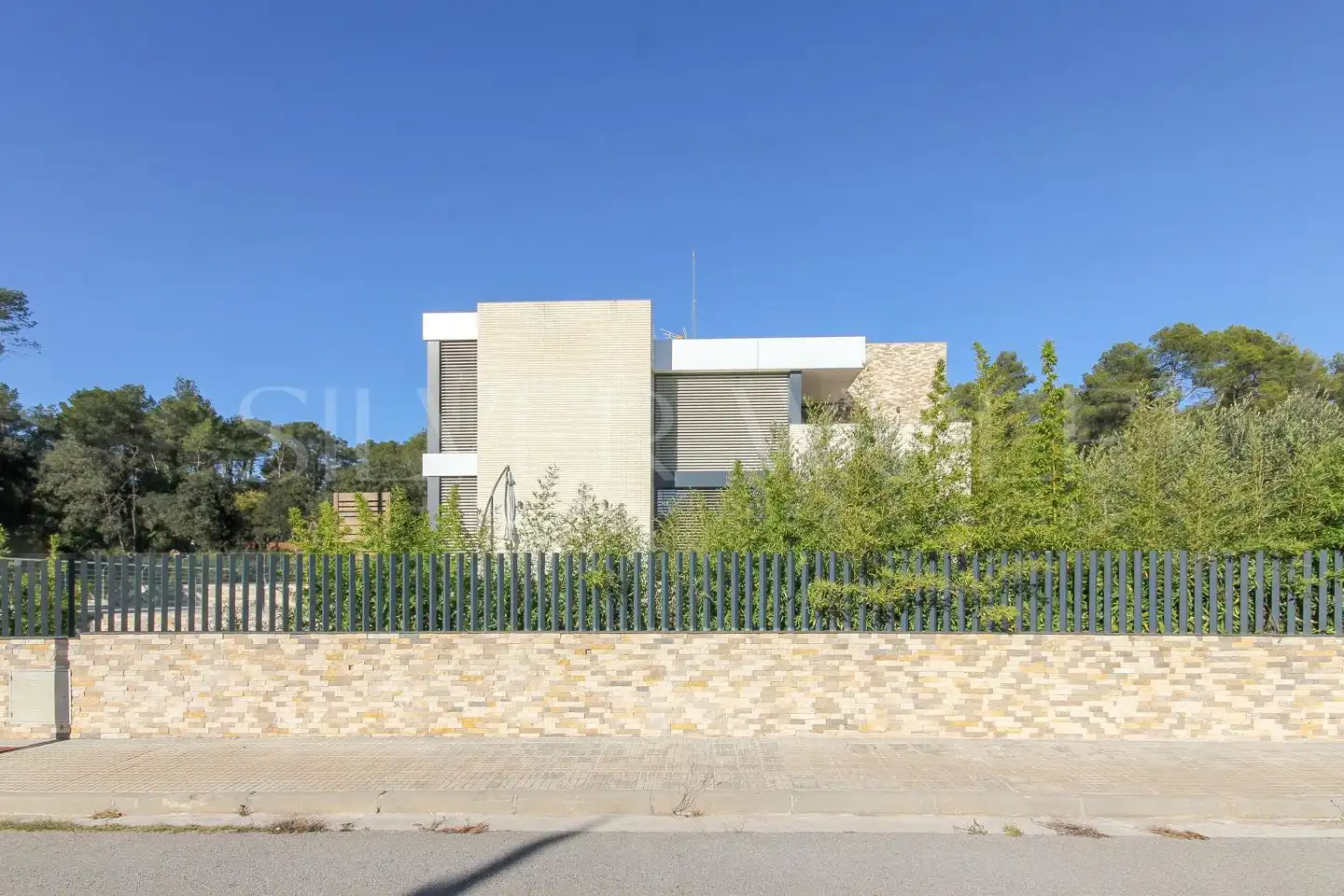 Vista exterior de Casa o chalet en venta en Begues con Aire acondicionado, Calefacción y Jardín privado