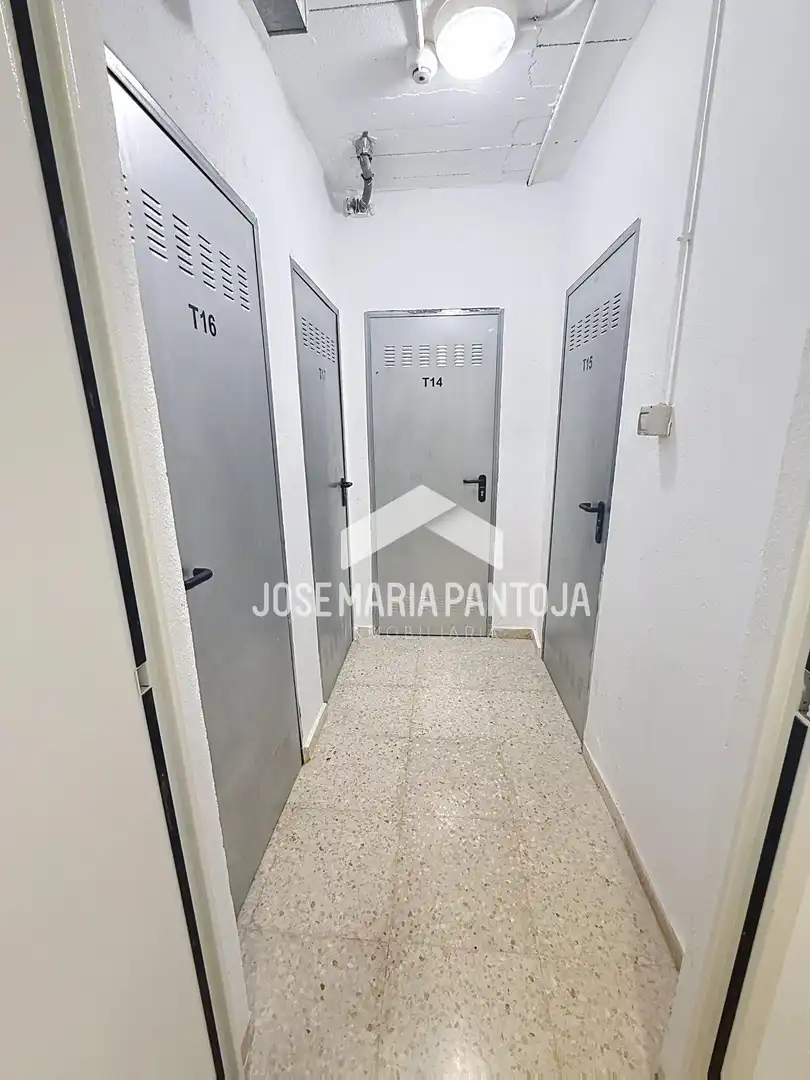 Flat for sale in Arcos de la Frontera  with Air Conditioner, Heating and Storage room