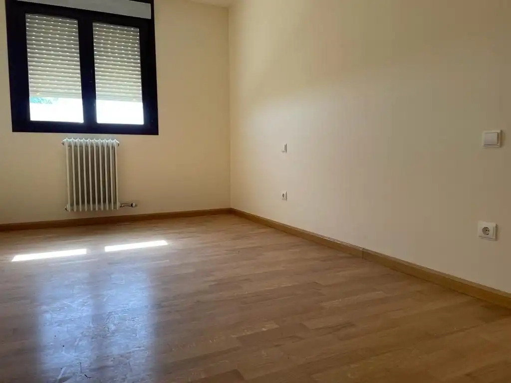 Bedroom of Flat for sale in Cortes de Pallás  with Parquet flooring, Terrace and Storage room