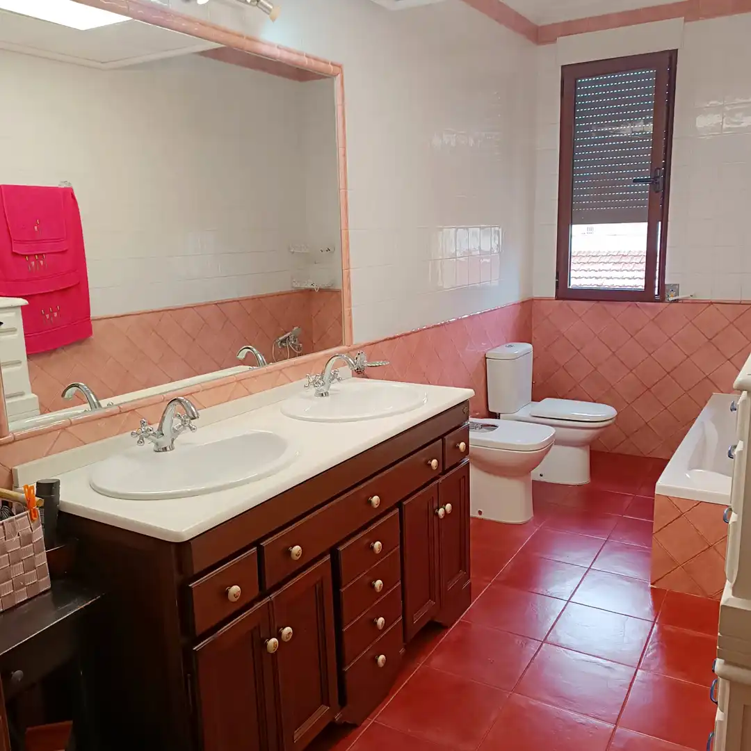 Baño de Casa adosada en venta en Archena con Aire acondicionado, Calefacción y Terraza