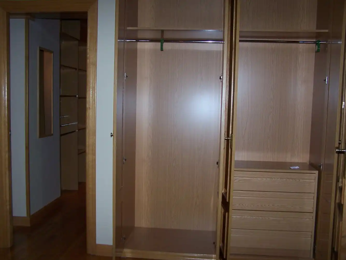 Bedroom of Flat for rent in Pozuelo de Alarcón  with Air Conditioner, Heating and Parquet flooring