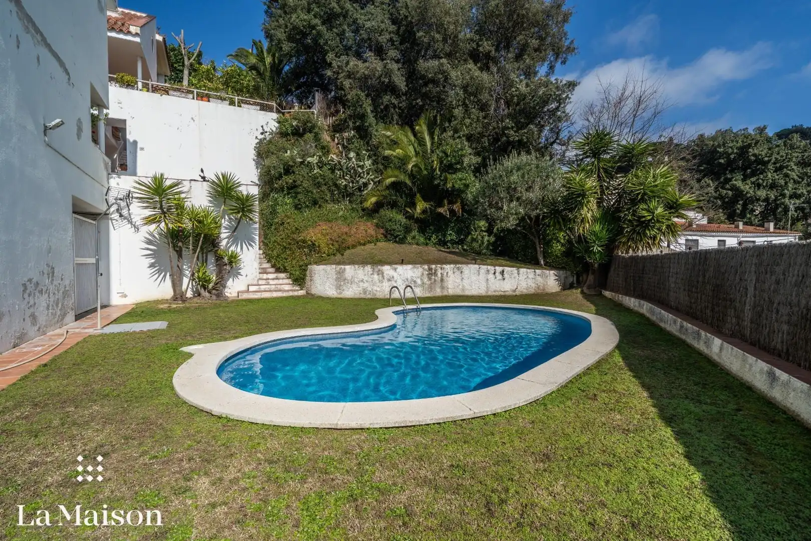 Piscina de Casa adosada en venda en Sant Andreu de Llavaneres amb Aire condicionat, Calefacció i Jardí privat
