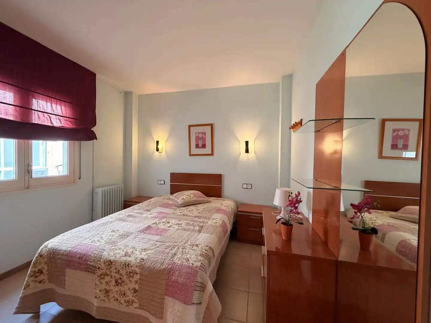 Bedroom of Study for sale in Girona  with Heating and Balcony