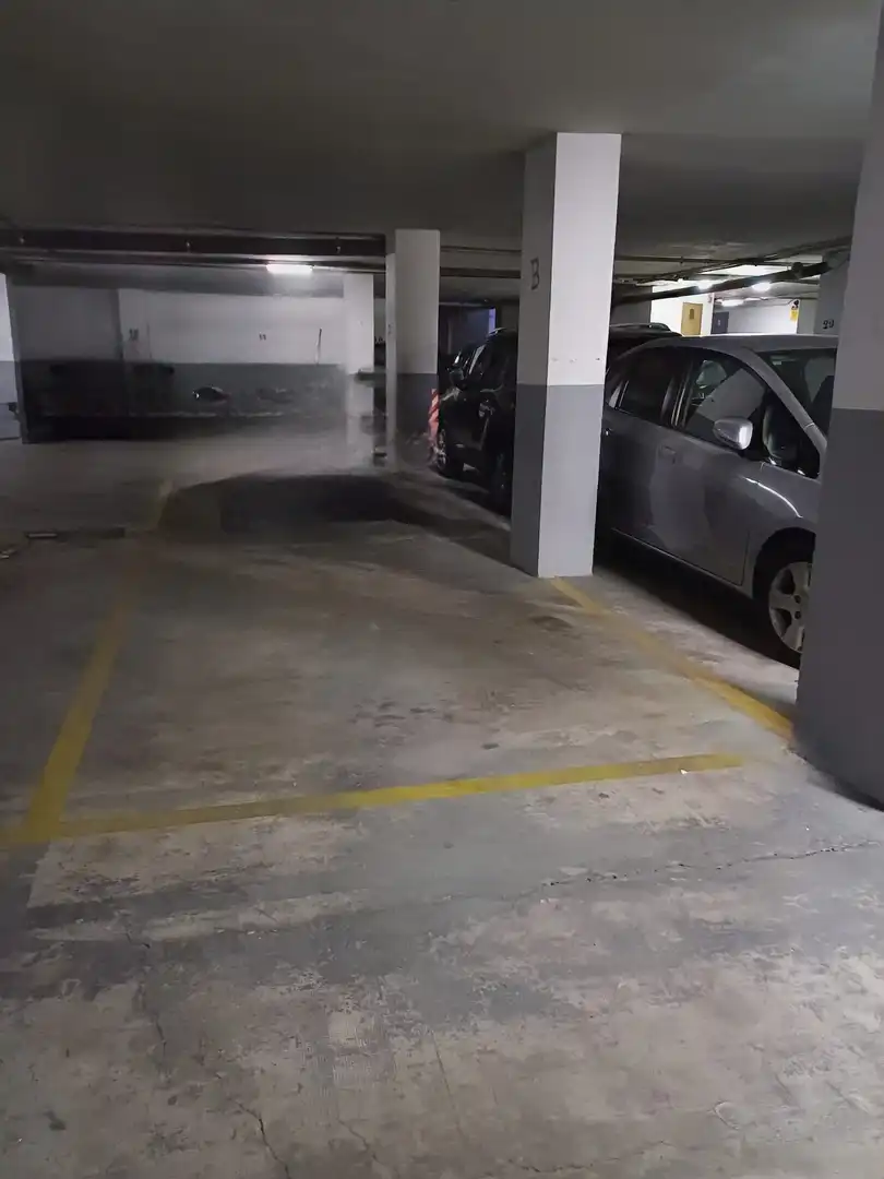 Einzelparkplatz mit Aufzug zur Miete in Calle Cañaveral, imagen 3