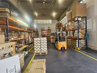 Fabrikhallen zur Miete in Granvia LH