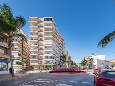 Appartamento con balcone in vendita a SALOBREÑA