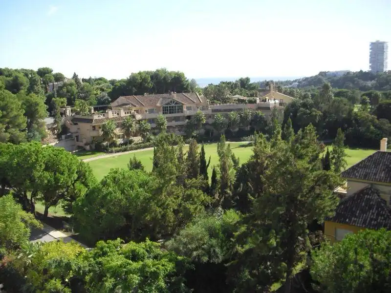 Apartamento con terraza en venta en Urbanización Golf Río Real, imagen 3