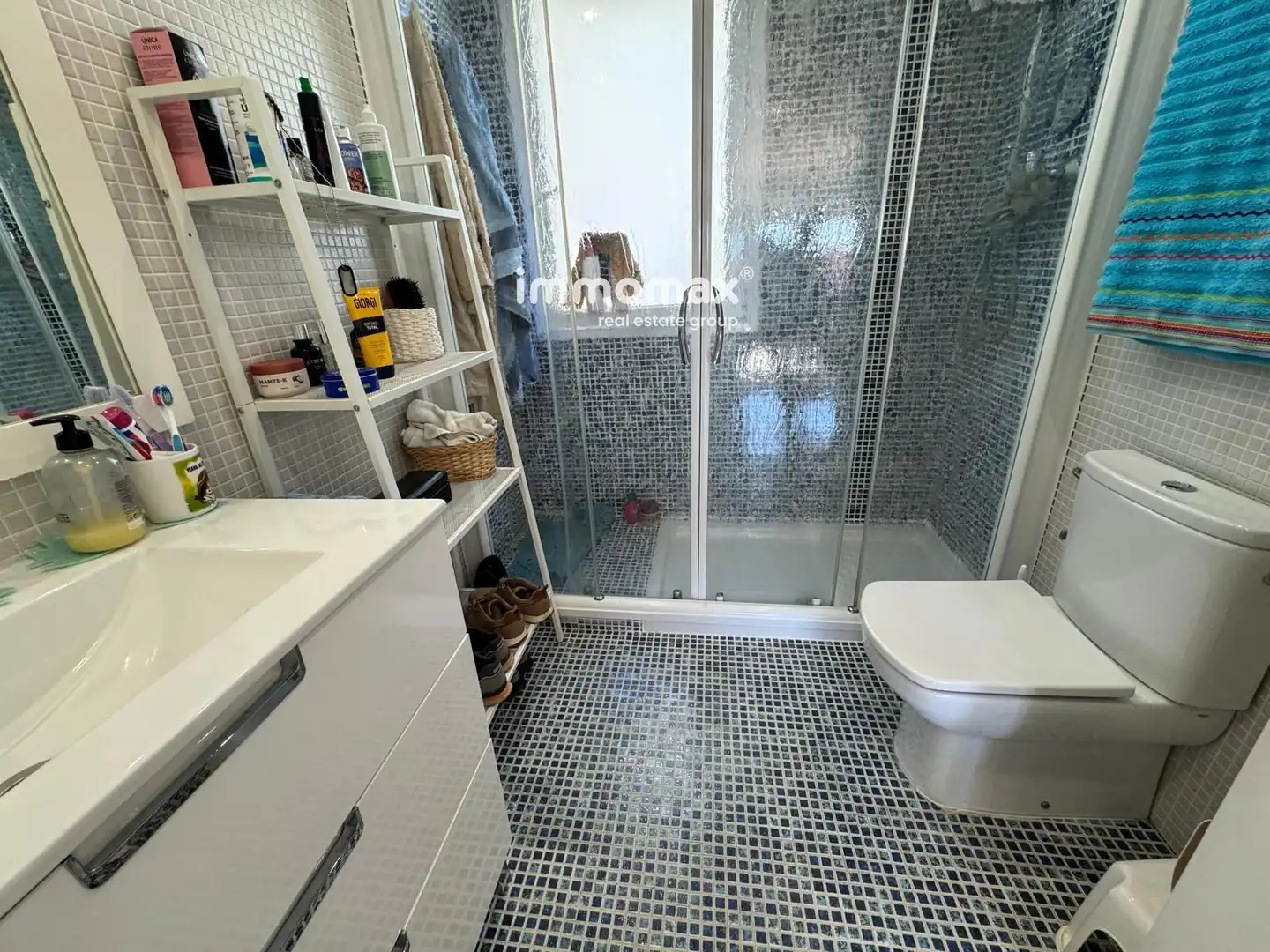 Baño de Casa o chalet en venta en Sant Boi de Llobregat con Aire acondicionado, Calefacción y Terraza