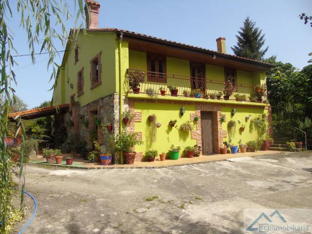 Casa-chalet en Venta en BO ANERO-VILLANUEVA en Ribamontán al Monte