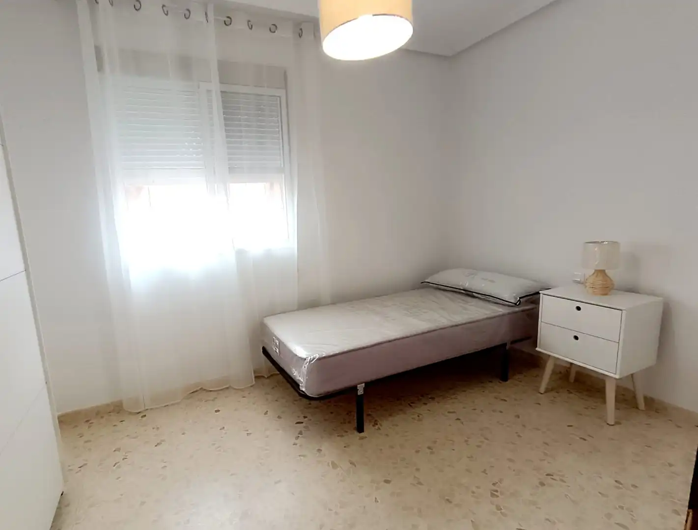 Schlafzimmer von Wohnung zur Miete in Badajoz mit Klimaanlage, Möbliert und Ofen