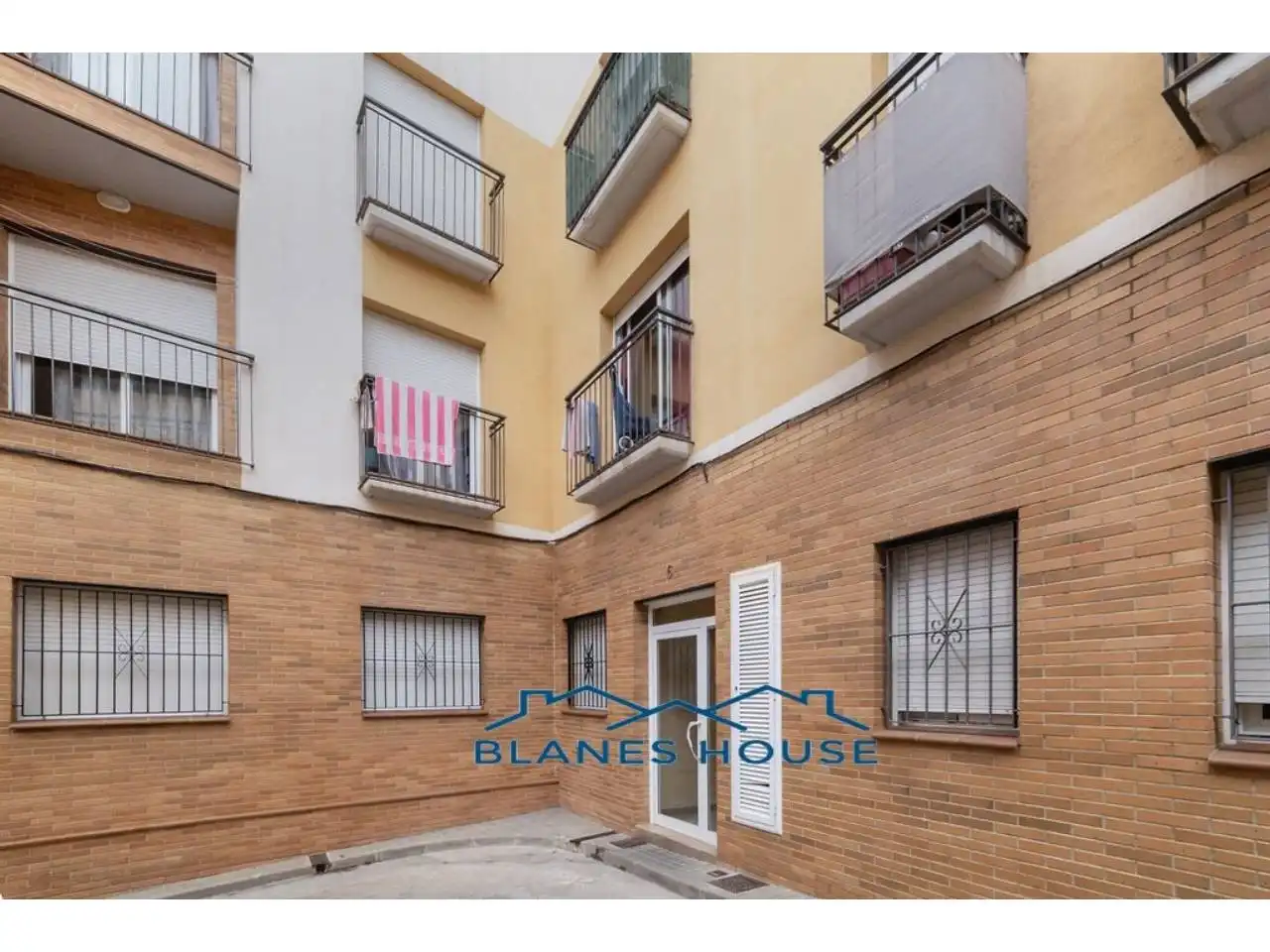 Vista exterior de Piso en venta en Blanes