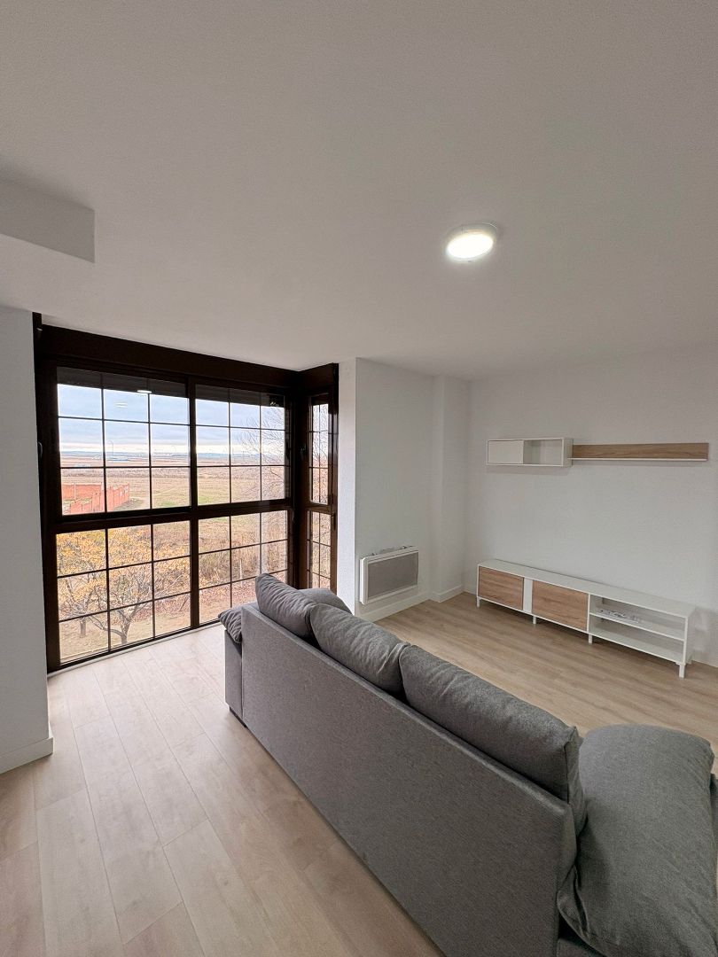 Flat to rent in Calle Cervantes, Yuncler