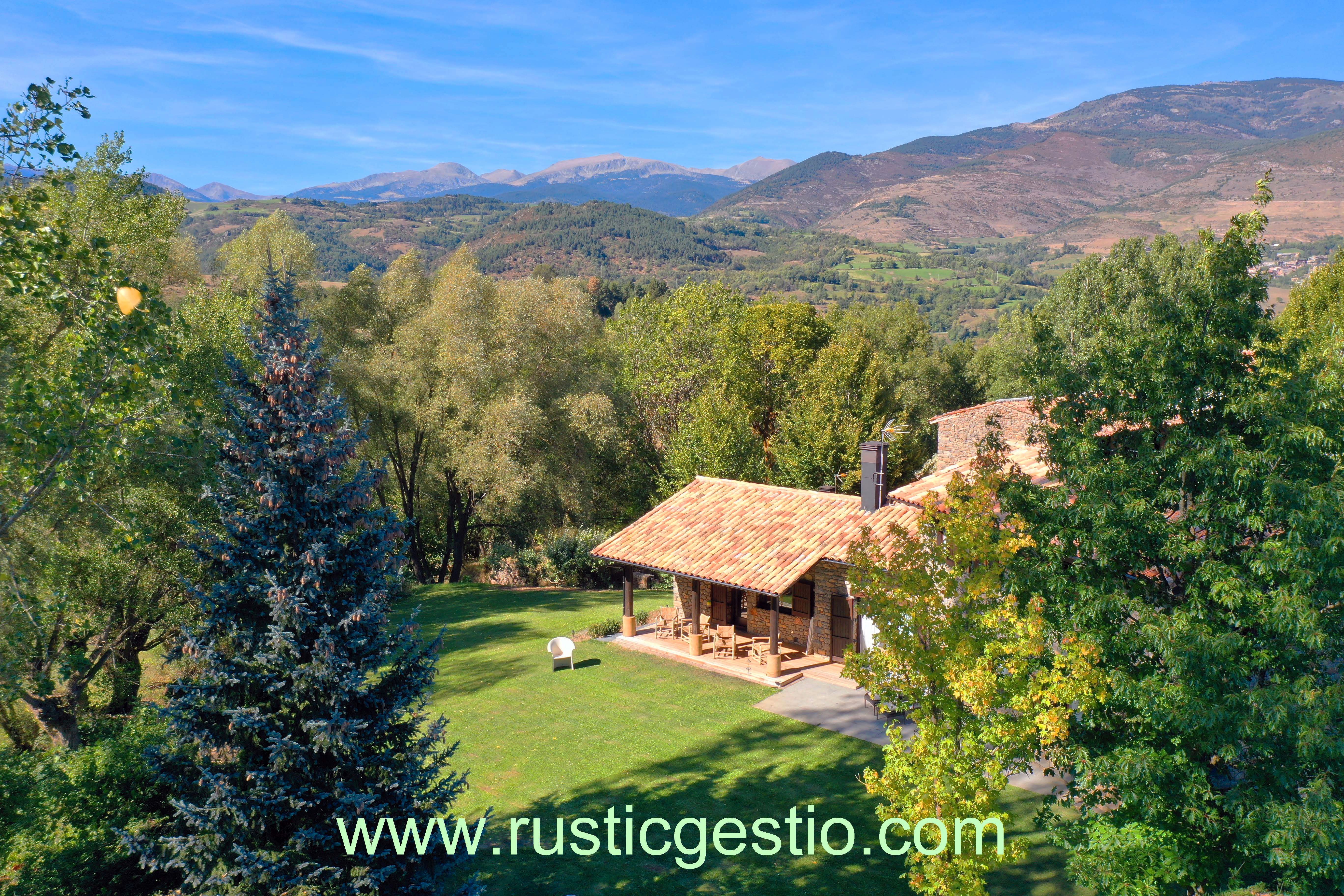 Garden of Country house for sale in Bellver de Cerdanya  with Private garden, Parquet flooring and Terrace