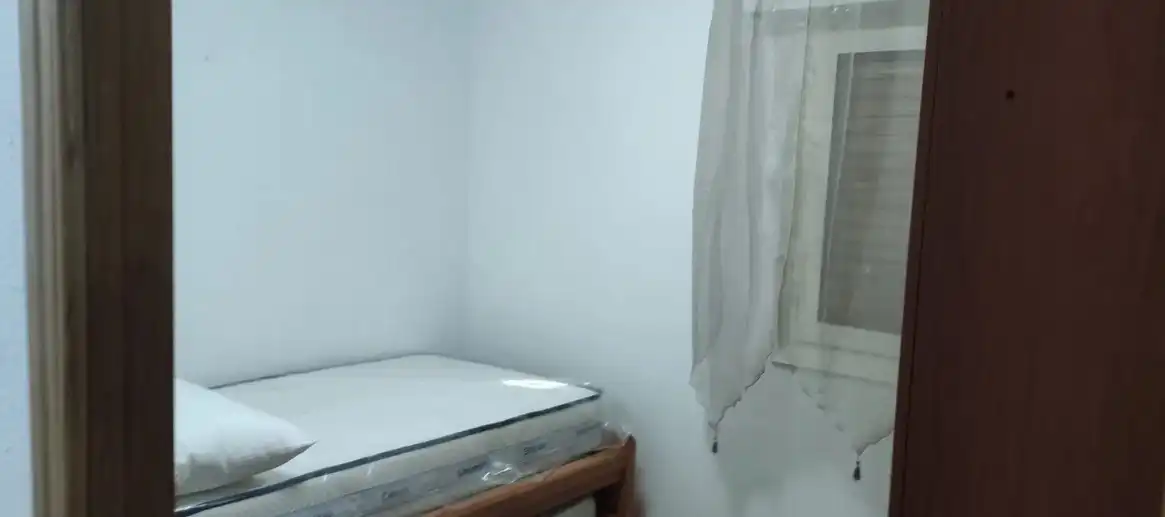 Flat with terrace to rent in Carrer de Catalunya 59