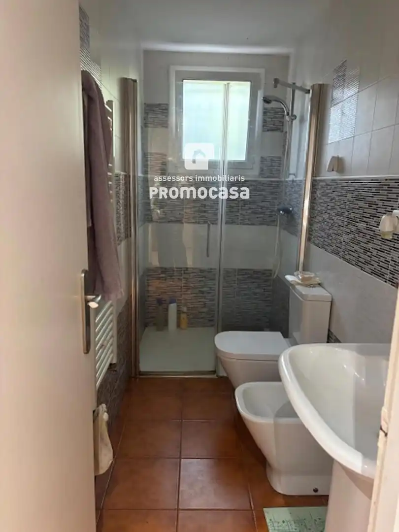 Baño de Casa o chalet en venta en Barberà del Vallès con Calefacción, Terraza y Balcón