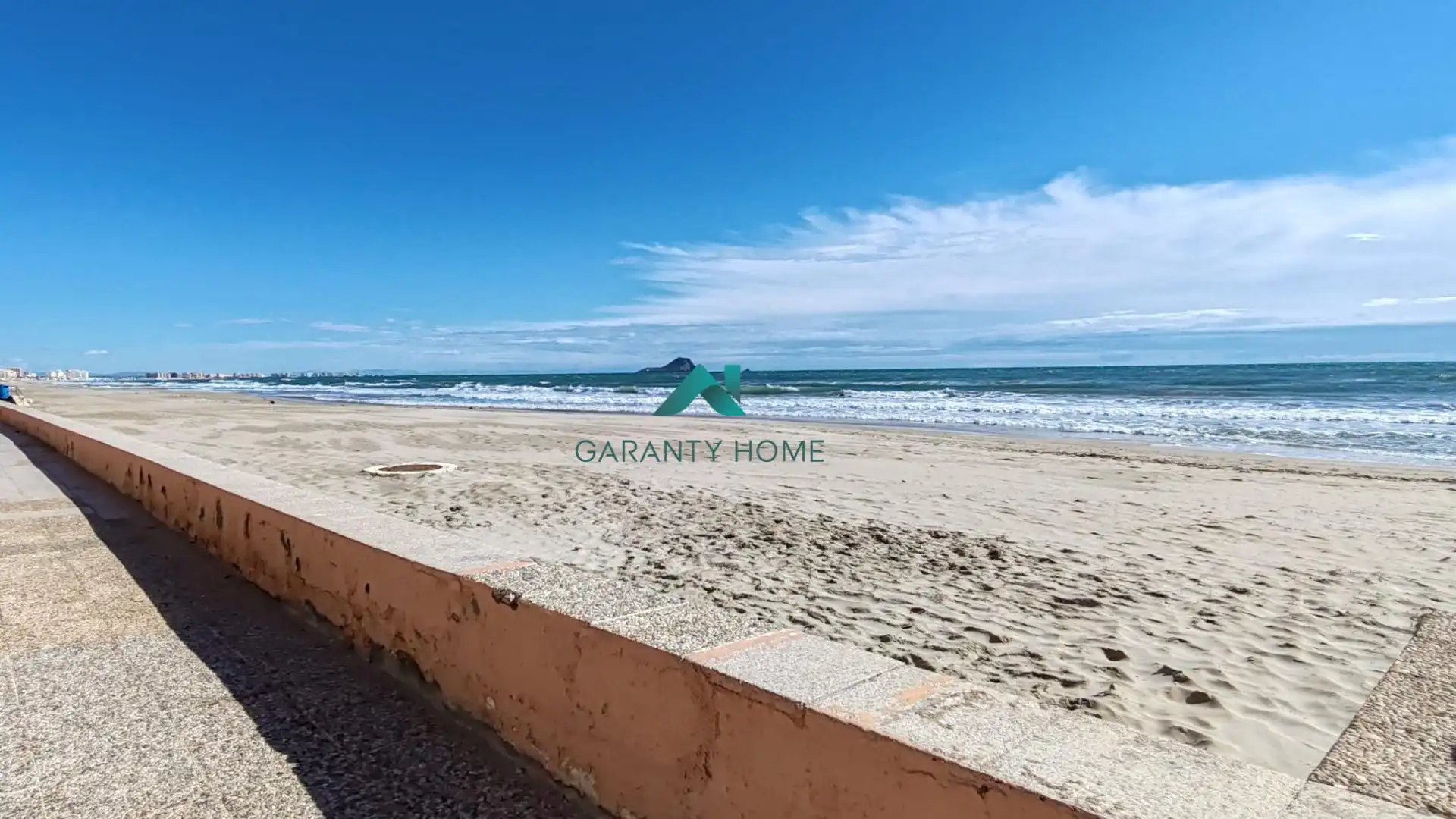 Apartamento en venta en La Manga del Mar Menor con Amueblado, Balcón y Piscina comunitaria