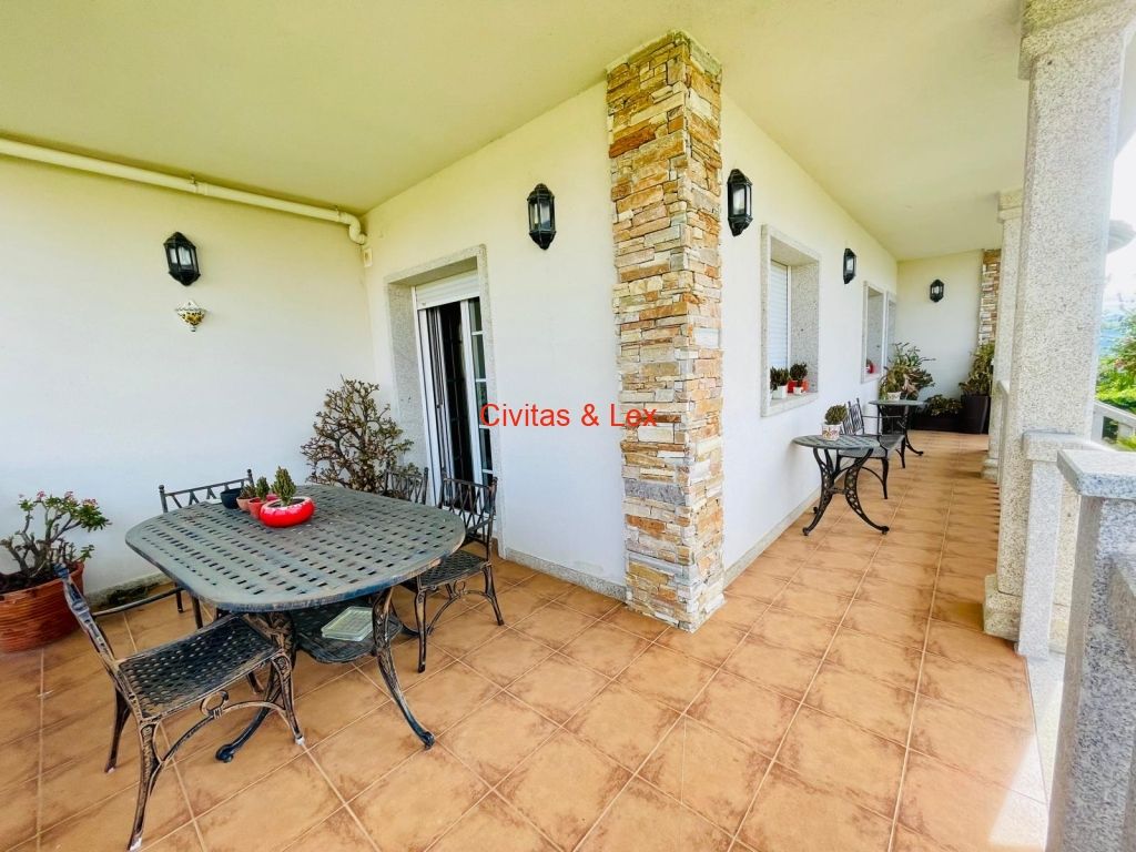 Terrassa de Casa o xalet en venda en Monterrei amb Calefacció, Jardí privat i Parquet