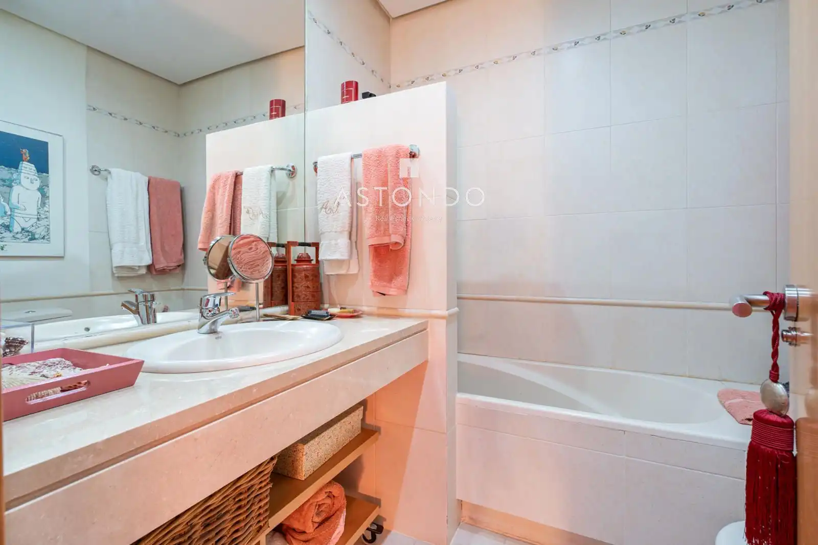 Baño de Casa adosada en venta en Madrid con Aire acondicionado, Calefacción y Parquet