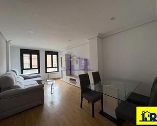 Living room of Flat for sale in Cuenca Capital  with Heating, Storage room and Furnished
