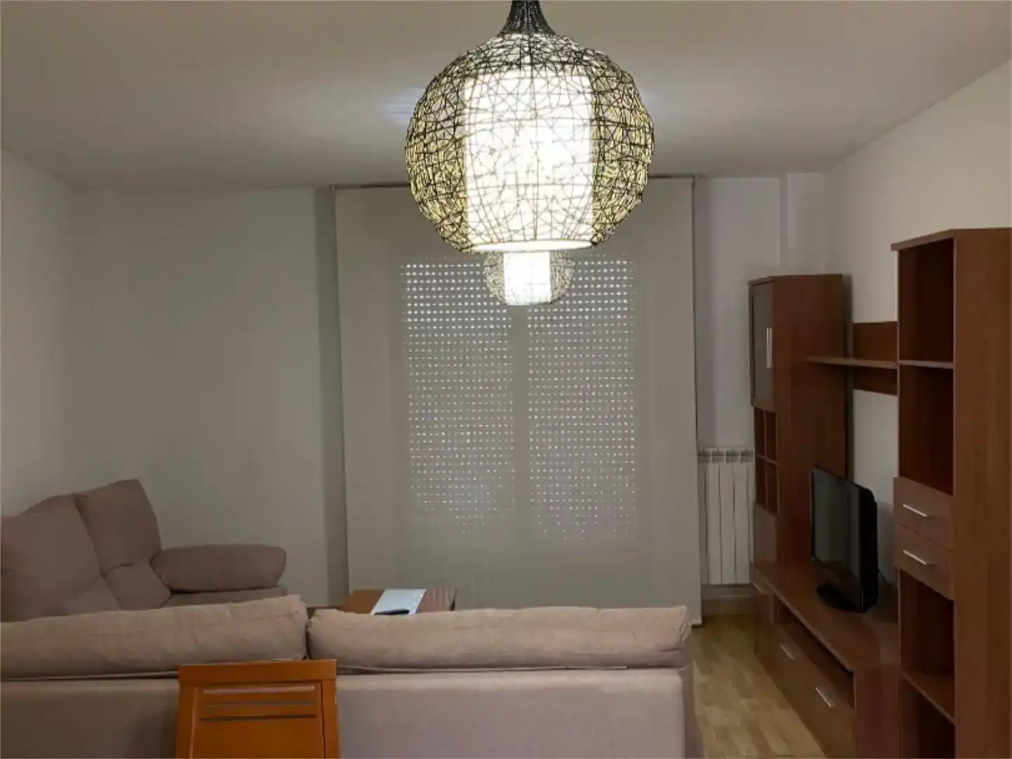 Wohnzimmer von Wohnung zur Miete in Vitigudino mit Parkett, Abstellraum und Möbliert
