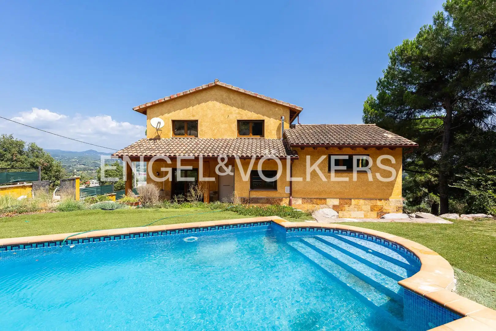 Vista exterior de Casa o chalet en venta en Fogars de la Selva con Calefacción, Jardín privado y Terraza