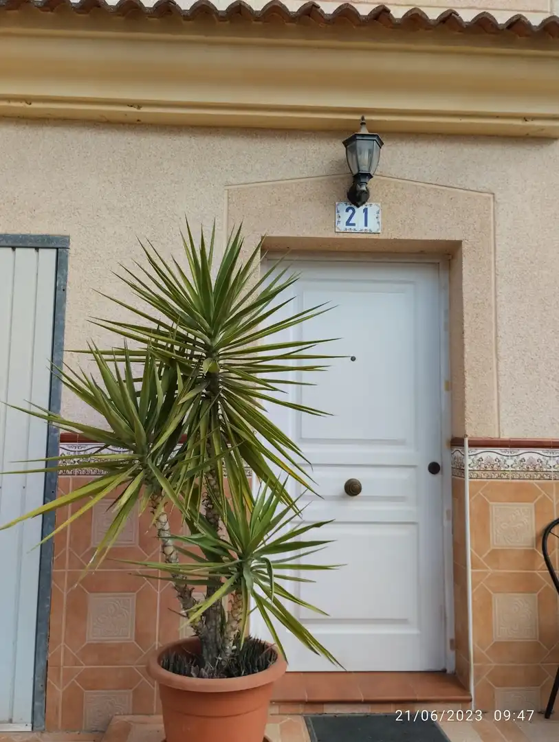Casa adosada en venta en Bujalance