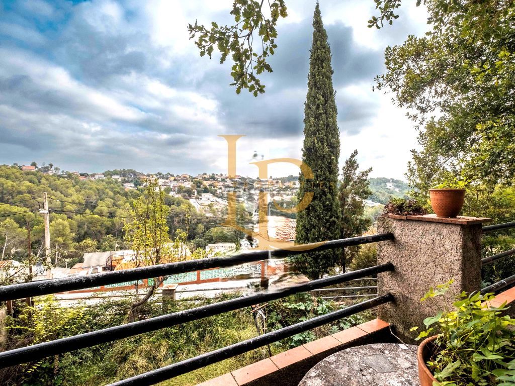 Exterior view of Country house for sale in Rubí  with Heating, Private garden and Parquet flooring
