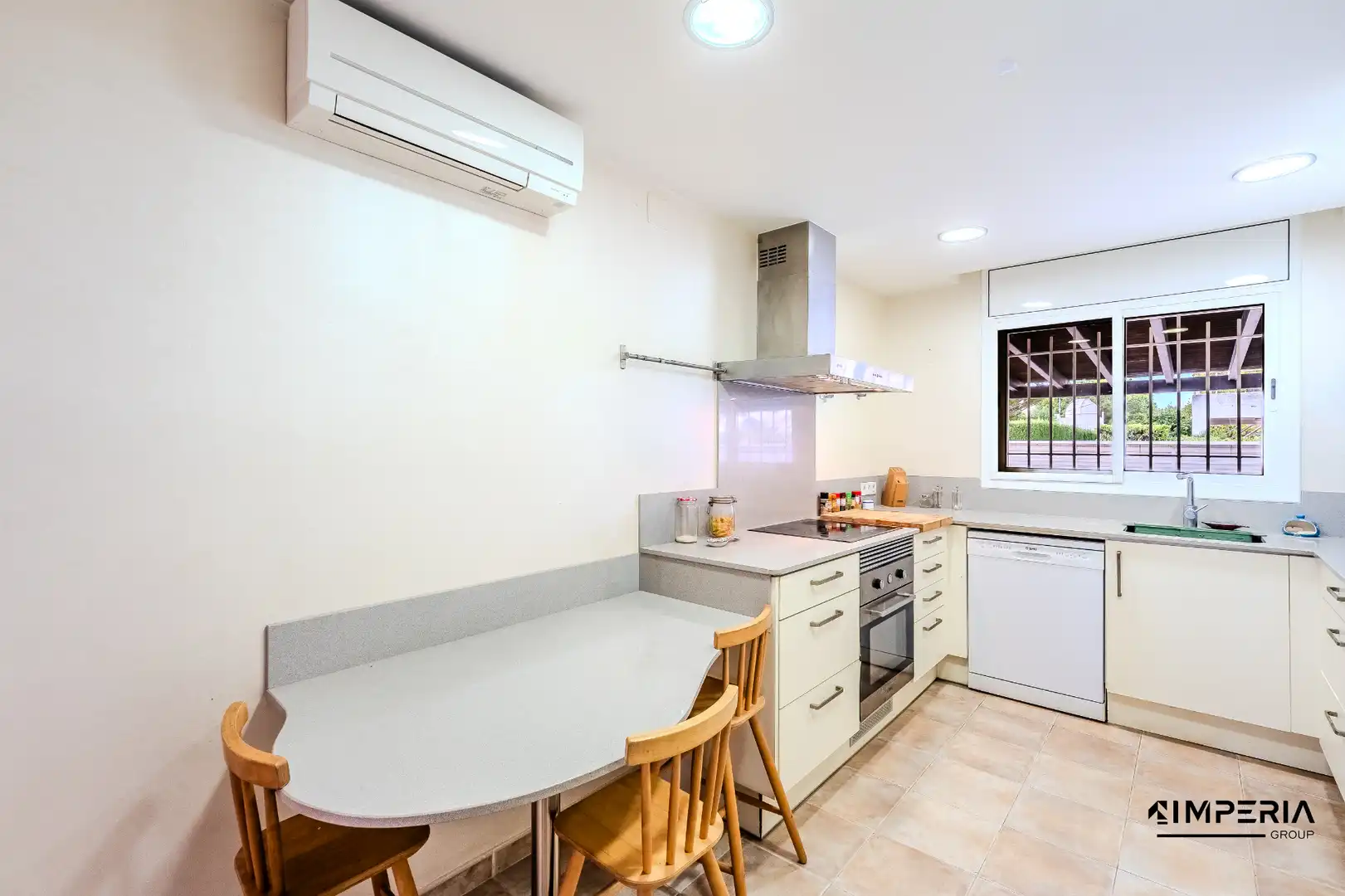 Villa mit Terrasse zum Verkauf in Carrer R1, imagen 26