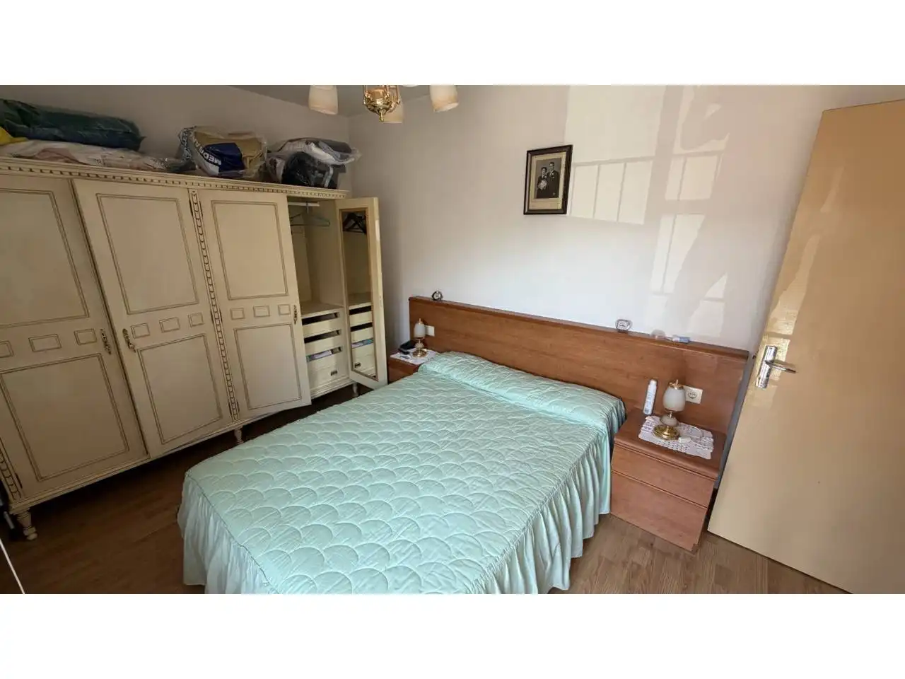 Habitación de Piso en venta en Espinosa de los Monteros con Calefacción, Terraza y Amueblado