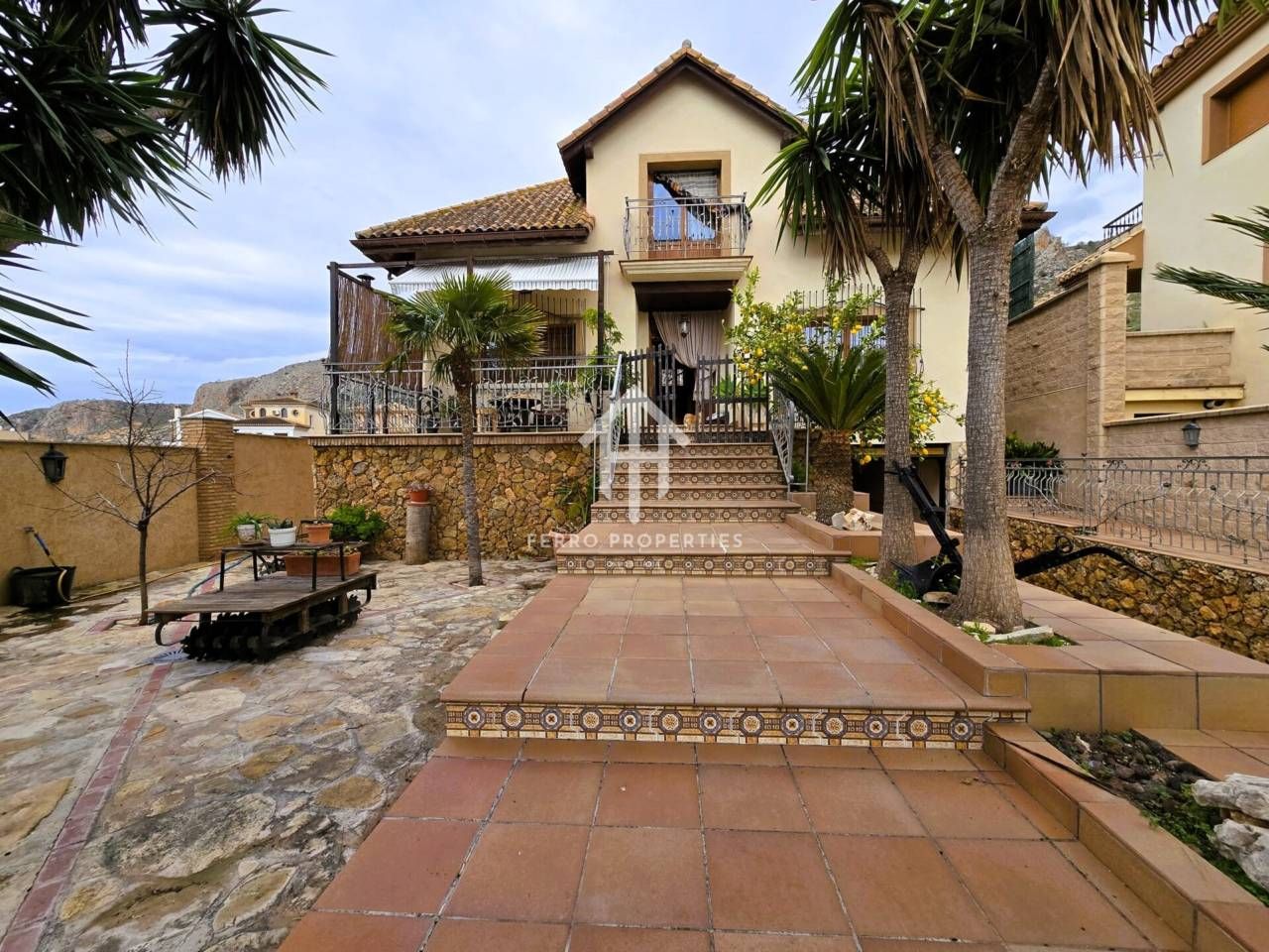 Vista exterior de Casa o chalet en venta en Loja con Aire acondicionado, Calefacción y Jardín privado