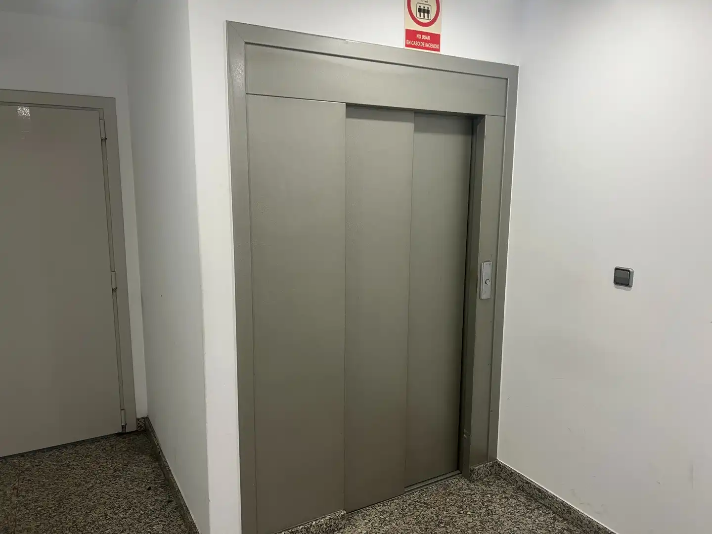 Office for rent in Madrid  with Air Conditioner, Heating and Furnished