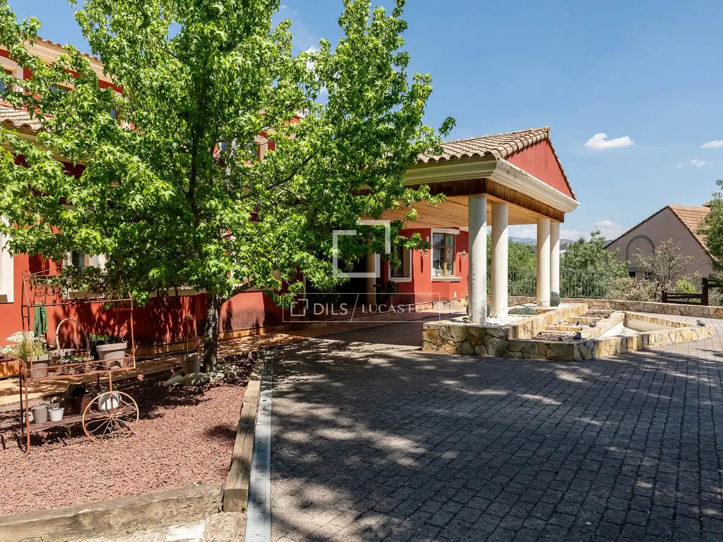 Vista exterior de Casa o chalet en venta en Las Rozas de Madrid con Aire acondicionado, Calefacción y Jardín privado