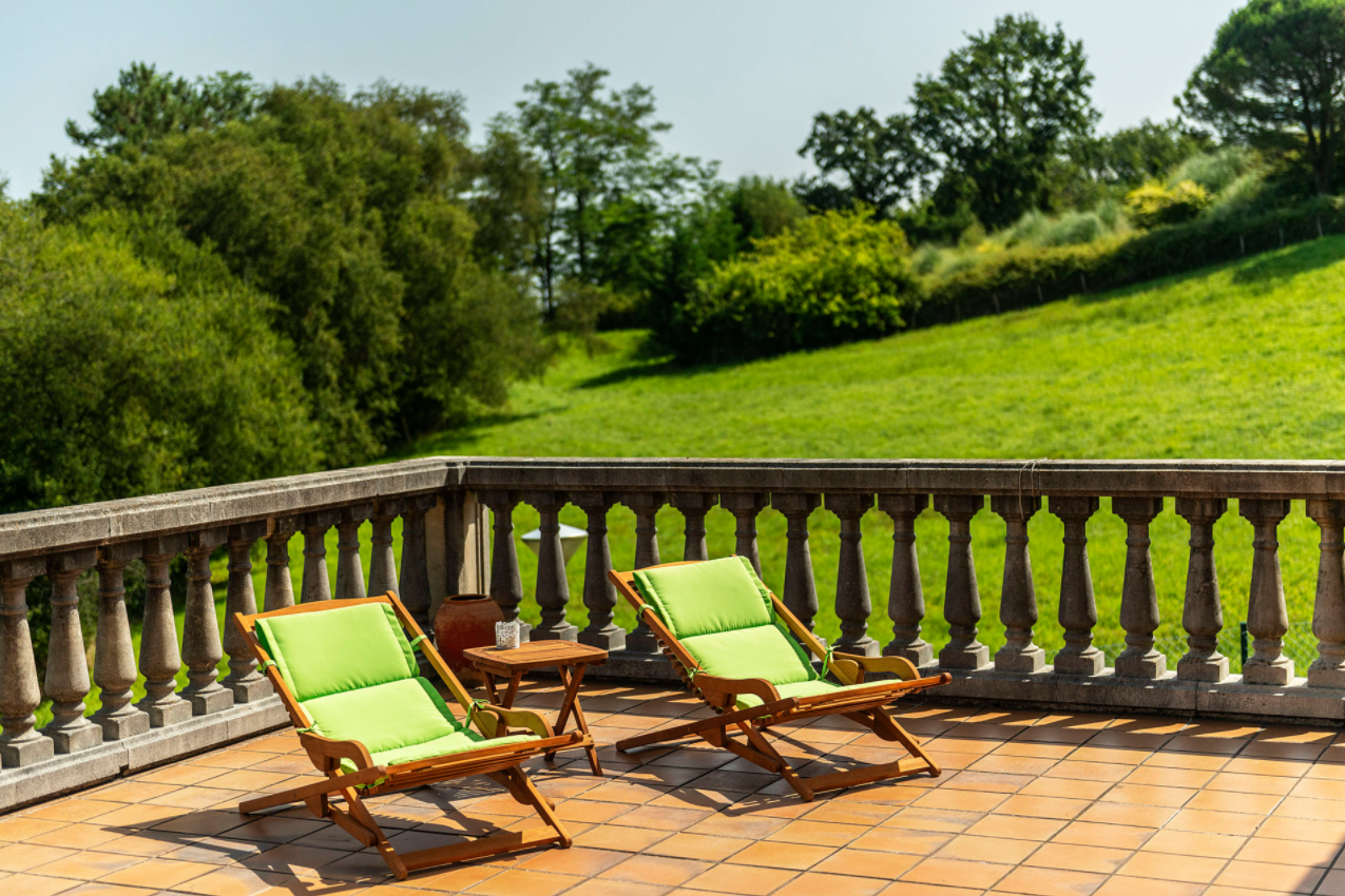 Terrassa de Casa adosada en venda en Donostia - San Sebastián  amb Calefacció, Jardí privat i Parquet