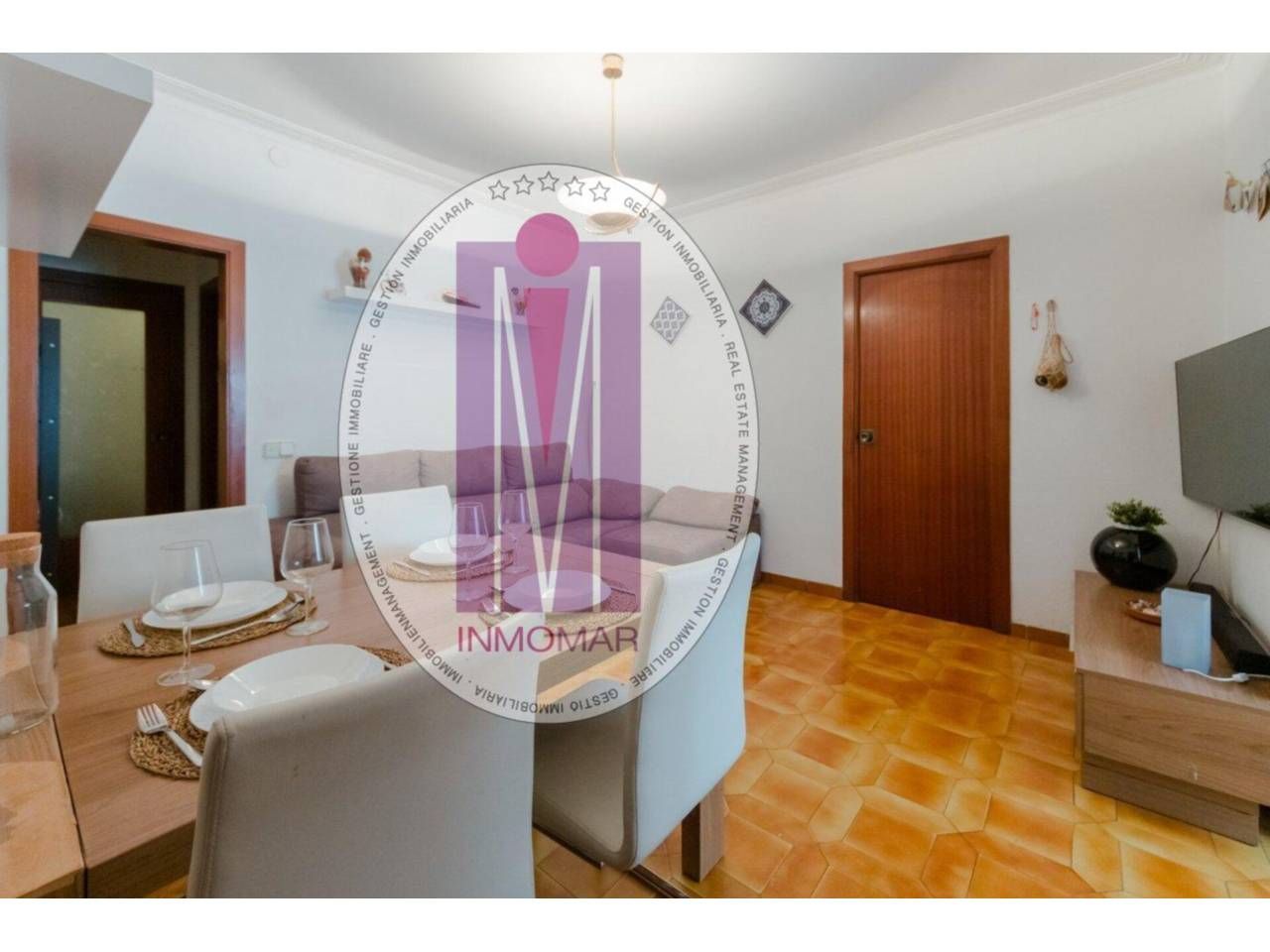 Living room of Flat for sale in Cornellà de Llobregat  with Balcony and Alarm