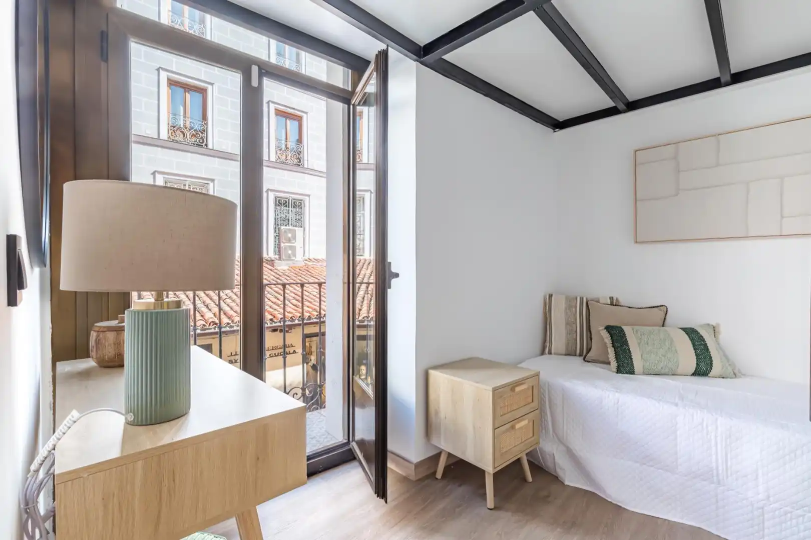 Habitación de Piso de alquiler en Madrid con Aire acondicionado, Calefacción y Amueblado