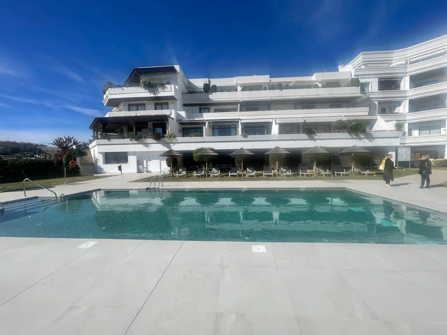 Piscina de Apartament de lloguer en Marbella amb Aire condicionat, Terrassa i Moblat