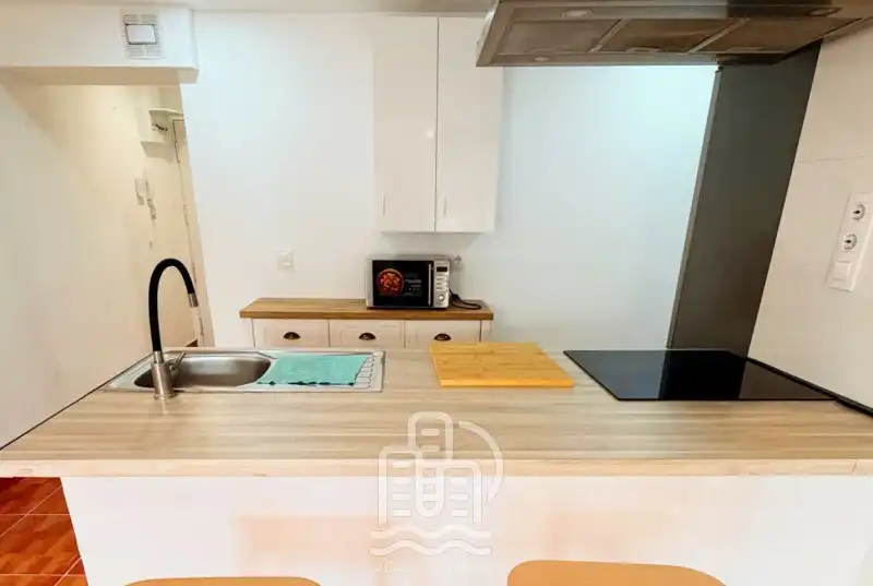Piso con terraza en venta en Carrer dAlmagro 1, imagen 10