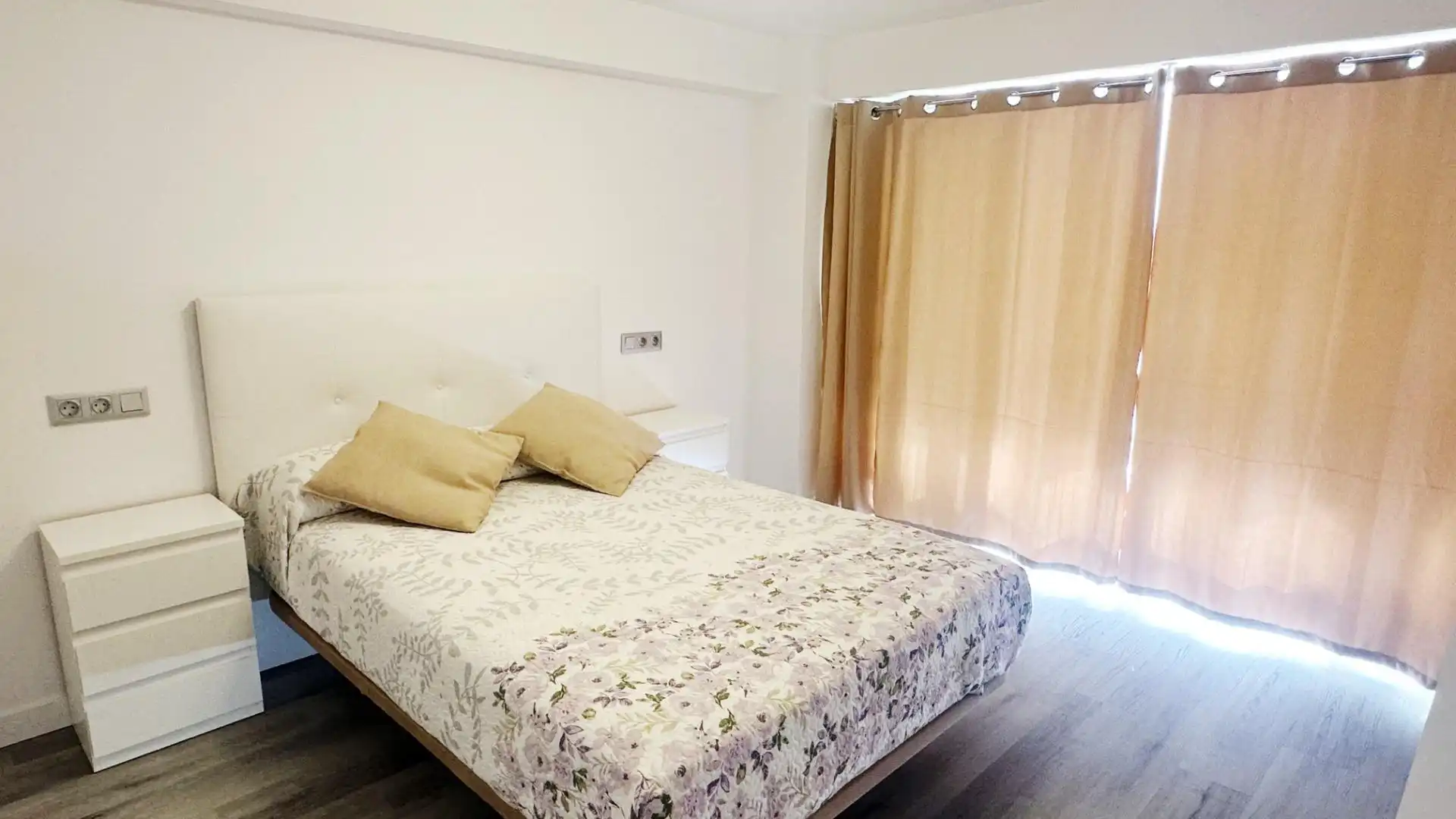 Bedroom of Apartments for rent in El Campello  with Air Conditioner, Heating and Terrace