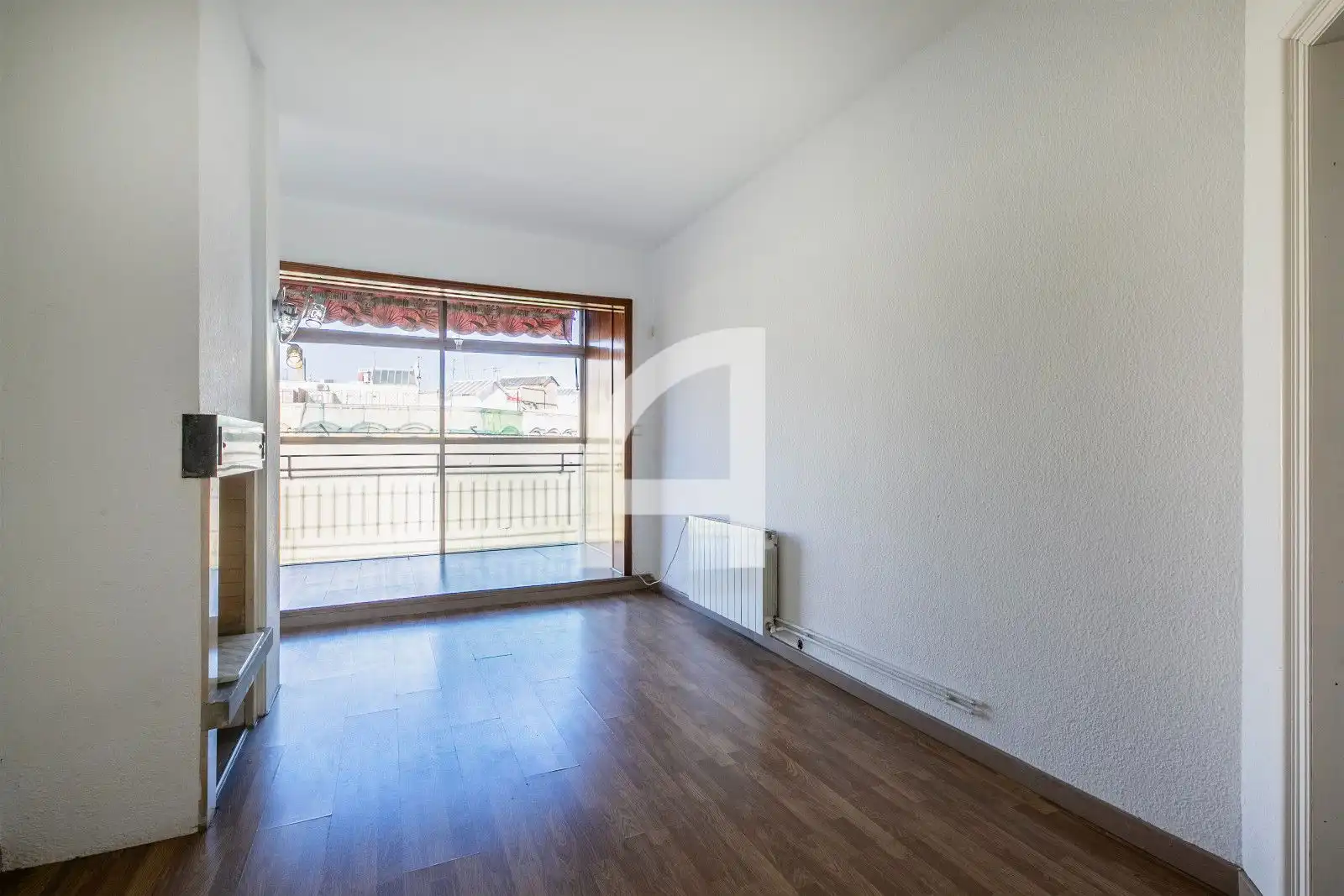Piso con terraza en venta en Entença, imagen 2