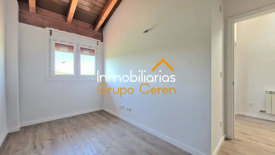 Jardí de Casa adosada en venda en Herramélluri amb Calefacció, Jardí privat i Terrassa