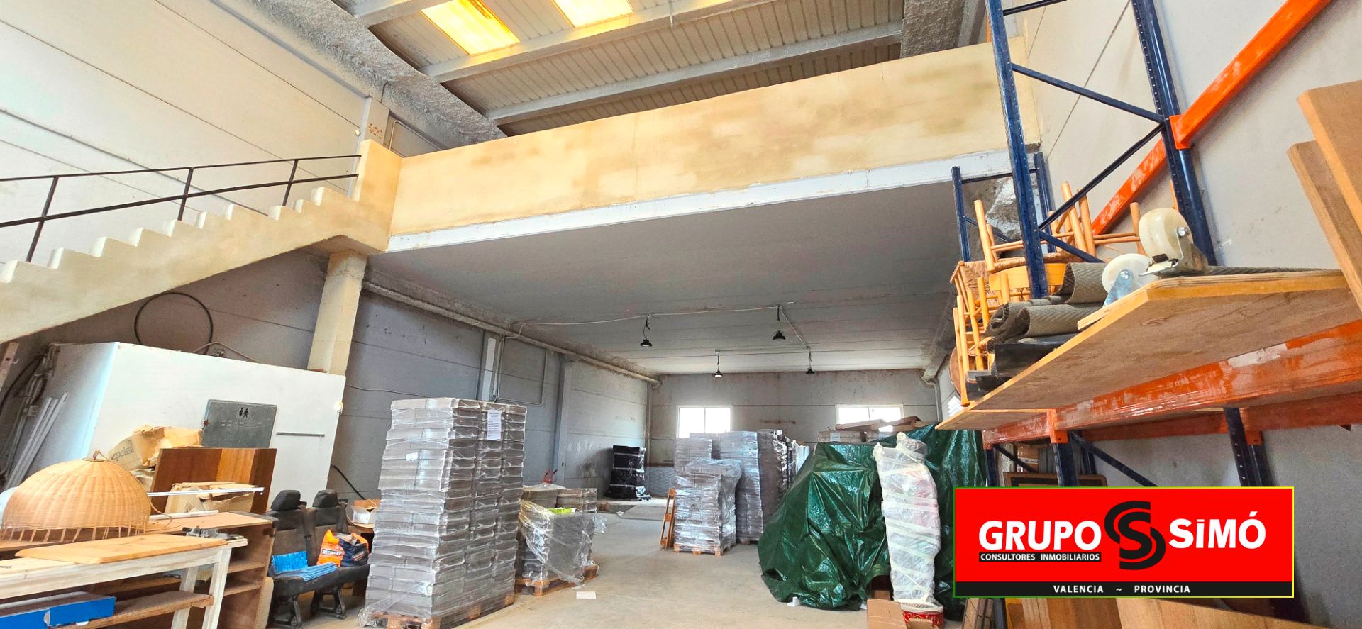 Industrial buildings to rent in Picassent