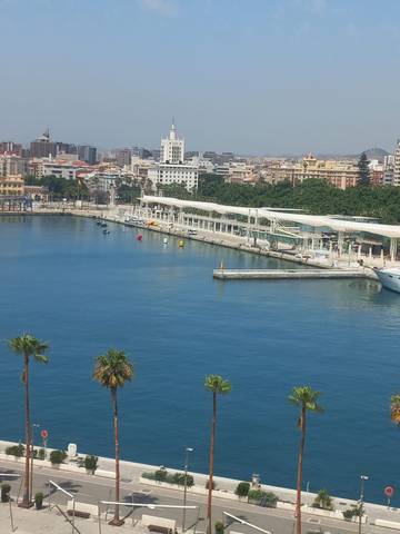Piso en Venta en Farola en La Malagueta - Monte Sancha