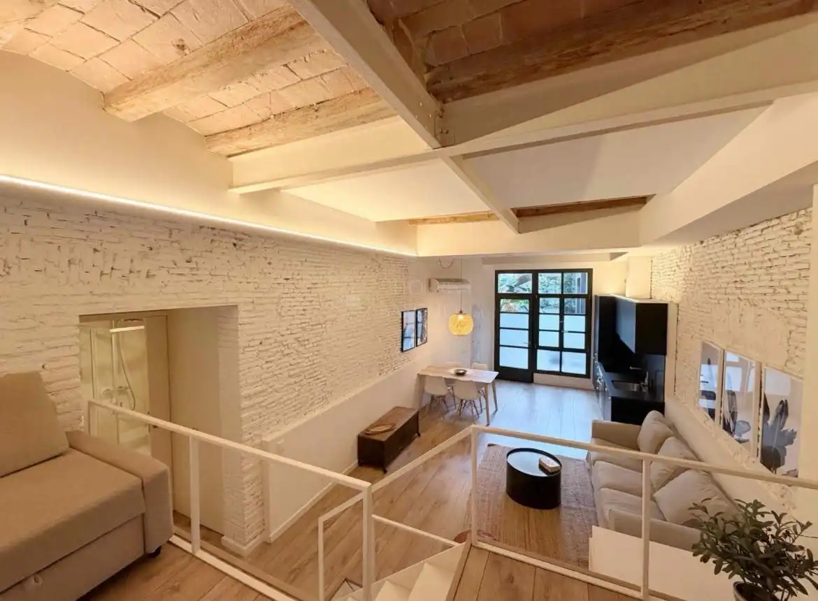 Apartamento con piscina en venta en Ciutat Vella, imagen 3
