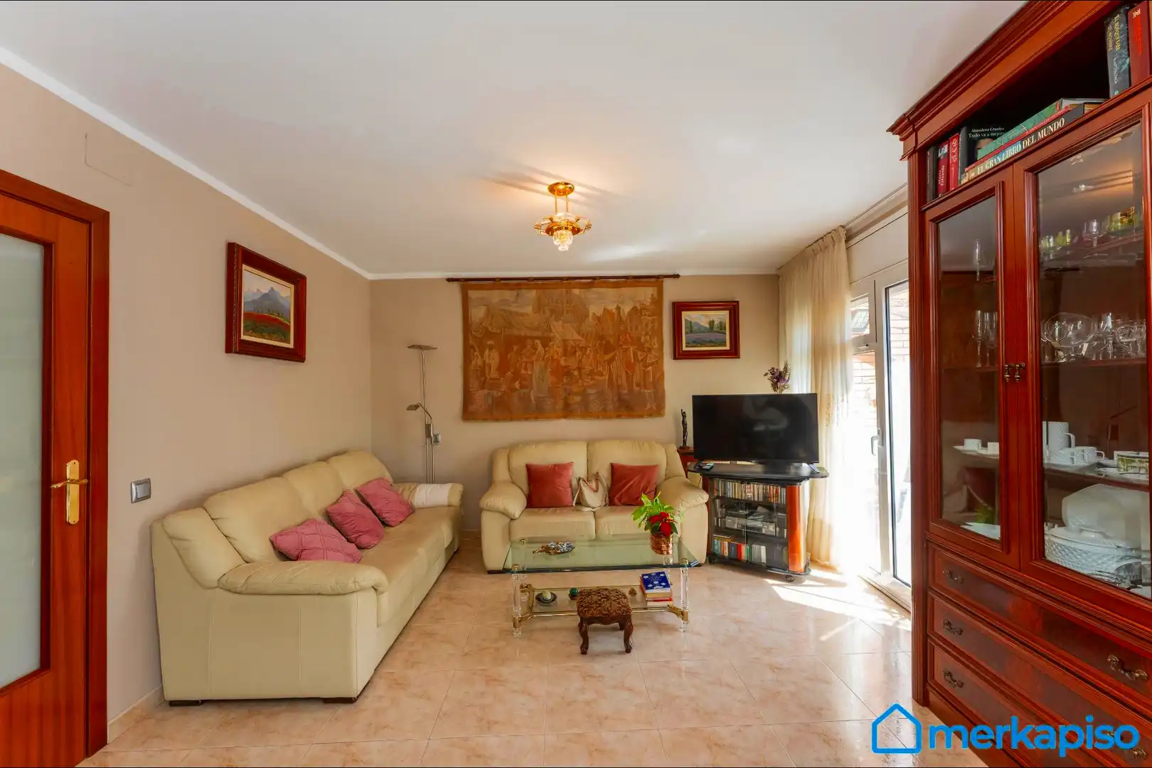 Sala de estar de Casa adosada en venta en Viladecans con Calefacción, Jardín privado y Terraza