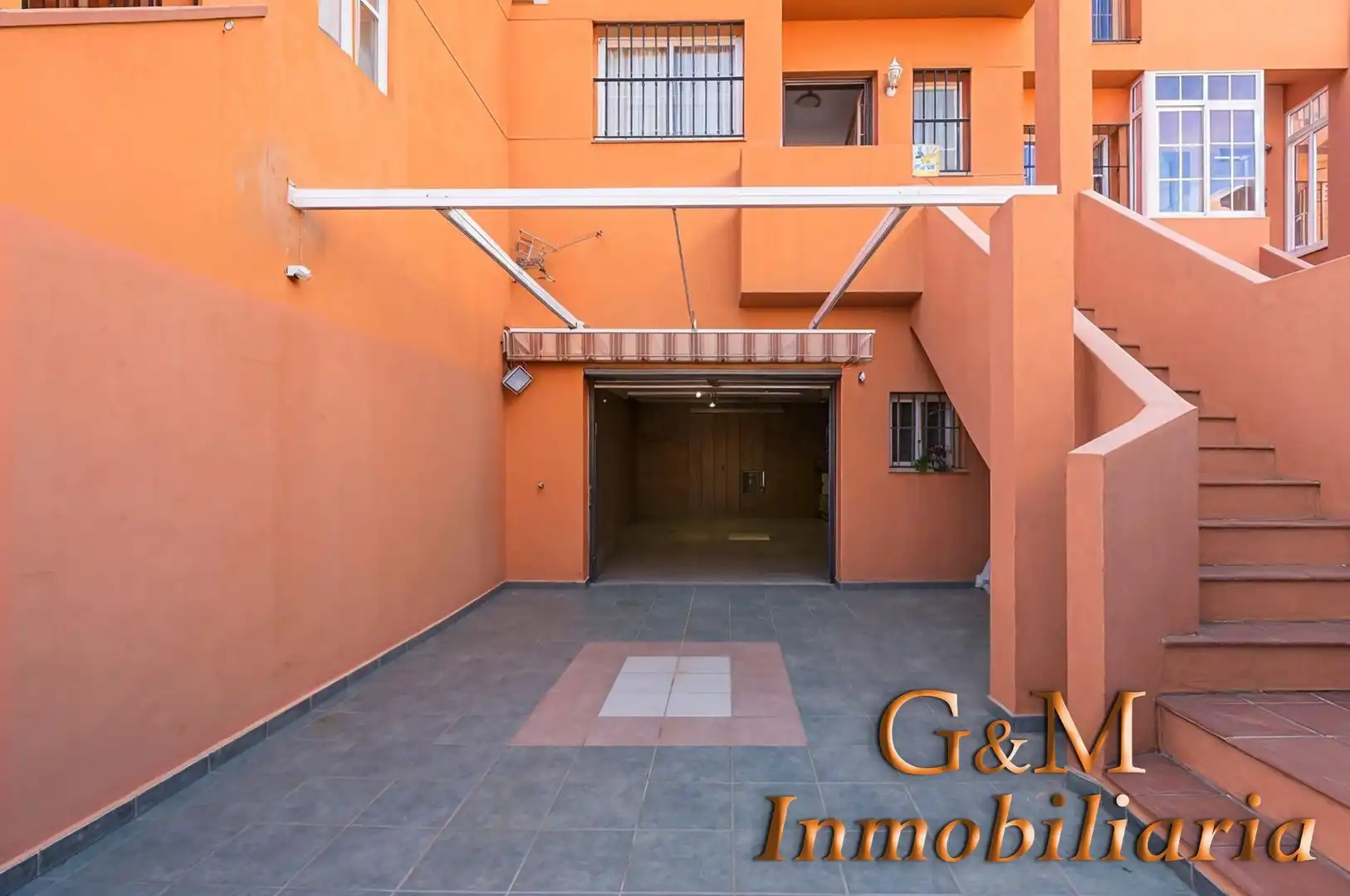Terrassa de Casa adosada en venda en Benalmádena amb Terrassa, Traster i Piscina comunitària