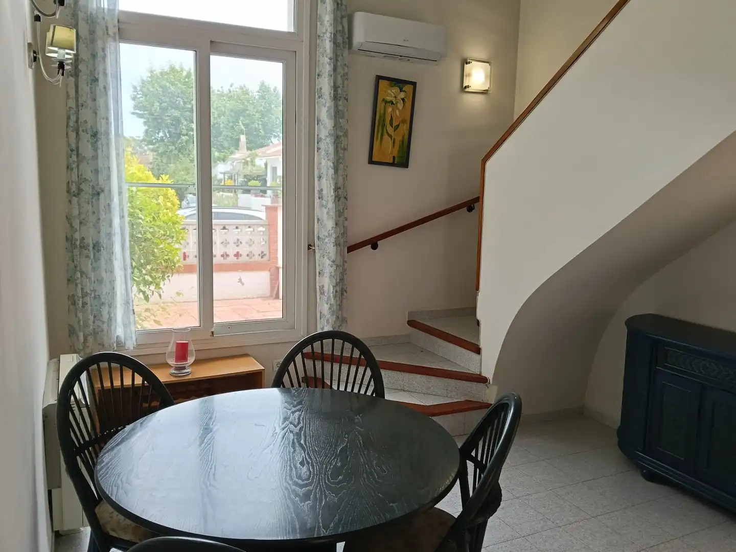 Menjador de Casa o xalet en venda en Empuriabrava amb Aire condicionat, Calefacció i Jardí privat