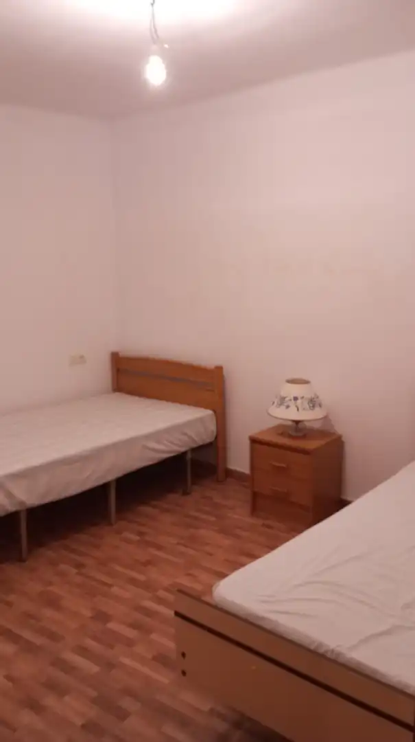 Dormitori de Casa o xalet en venda en Baza amb Moblat